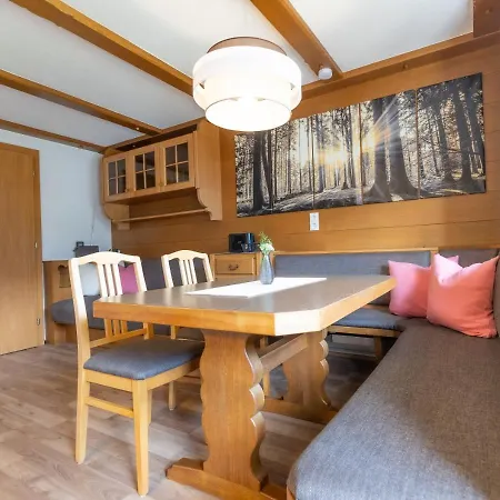 Apartmán Haus Theresia Ruef *